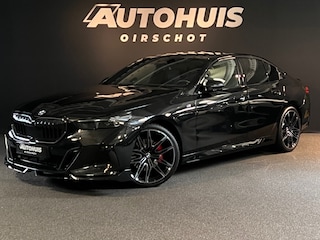 BMW 520i High Executive Edition M Stuurverwarming/ Laser/ 21"/ Glazendak/ Memoryseats/ 360Camera/ M Gordels/