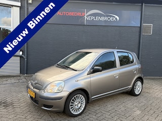Toyota Yaris 1.3 VVT-i Idols Airco Bj 2004 Apk 09-2026 leuk beginner auto !!