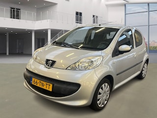 Peugeot 107 1.0-12V XS/AUTOMAAT/ LAAG KM
