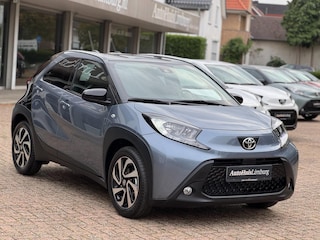 Toyota Aygo 1.0 VVT-i MT Pulse|Nieuw!|Camera|Apple CarPlay|BI-Tone|Stoelverwarming|Direct leverbaar|10 Stuks