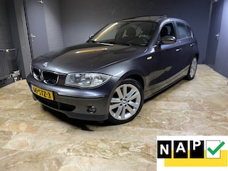 BMW 118i Executive Automaat Airco Lm Velgen