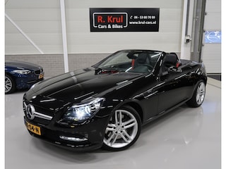 Mercedes-Benz SLK 200 Edition Automaat Leer Sportstoelen Nekverwarming Navigatie Dealer onderhouden Panoramadak 18 inch Sportvelgen Nieuwstaat Rode gordels Stoelverwarming