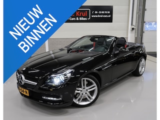 Mercedes-Benz SLK 200 Edition Automaat Leer Sportstoelen Nekverwarming Navigatie Dealer onderhouden Panoramadak 18 inch Sportvelgen Nieuwstaat Rode gordels Stoelverwarming