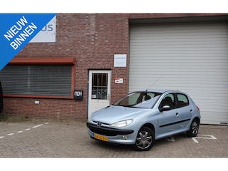 Peugeot 206 1.4 Gentry NAP 1e eigenaar Airco APK
