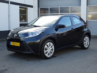 Toyota Aygo 1.0 VVT-i MT Play Airco, cruise controle, achteruitrijcamera, elektrische ramen, centrale vergrendeling, enz.