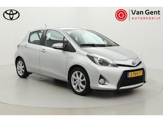 Toyota Yaris 1.5 Hybrid Dynamic | Navigatie | Keyless | Cruise Control | Clima | Parkeersensoren achter | Camera | 16 inch | Premium audio | Bluetooth | Dakspoiler