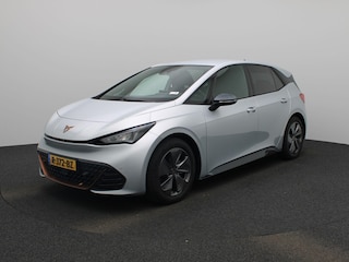 Cupra Born Business 62 kWh | Navigatie | Apple Carplay / Android Auto | Achteruitrijcamera | Virtual Cockpit | Cruise Control | Parkeersensoren | Climate Control | Stoel/Stuur verwarming | Lane Assistant | Keyless | Lichtmetalen Velgen |