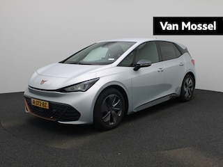 Cupra Born Business 62 kWh | Navigatie | Apple Carplay / Android Auto | Achteruitrijcamera | Virtual Cockpit | Cruise Control | Parkeersensoren | Climate Control | Stoel/Stuur verwarming | Lane Assistant | Keyless | Lichtmetalen Velgen |
