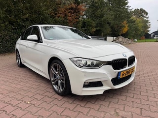 BMW 316i HIGH EXECUTIVE M-PERFORMANCE/XENON/LEER/NAV