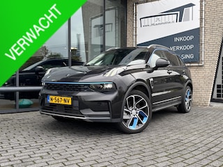 Lynk & Co 01 1.5*PLUG-IN*NAVI*PANO*CAM*ACC*CARPLAY*ECC*LED*