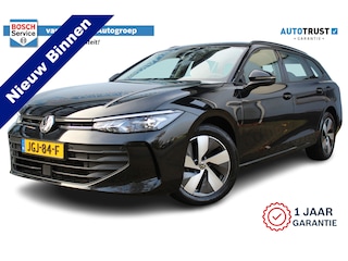 Volkswagen Passat Variant 1.5 eTSI 150 pk | Incl. 12 maanden Garantie | Stoel/stuur verwarming | Achteruitrijcamera | Adaptive cruise controle | Dodehoekdetectie | Parkeersensoren V+A | Navigatie | Apple CarPlay/Android Auto | Draadloze telefoonlader | Climate controle | Lane assist | Keyless start | LED Koplampen | 17 Inch LMV | Schakelmogelijkheid aan stuurwiel |