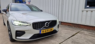 Volvo V60 2.0 T4 R-DESIGN