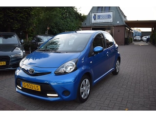 Toyota Aygo 1.0 VVT-i Aspiration/5 DRS/AIRCO/NAVI-CARPLAY/BLUETOOTH/ELEKT PAKKET/TREKHAAK
