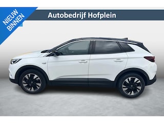 Opel Grandland X 1.2 Turbo 130pk Innovation | Navigatie | AGR-Stoelen | LM-Velgen | Carplay | Camera | | Stuur- en Stoelverwarming | Dode hoek Detectie | Trekgewicht 1400kg ( Vestiging Vianen Tel: 0347-371248 )