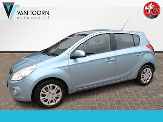 Hyundai i20 1.4i DynamicVersion .