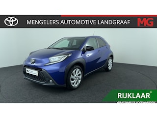 Toyota Aygo 1.0 VVT-i MT first