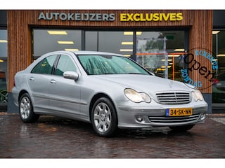 Mercedes-Benz C-klasse 180 K. Elegance Airco Navi Parkeersensoren 16"L.M. Multifunctioneel stuurwiel
