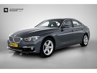 BMW 318i Luxury Edition (STOELVERWARMING, CAMERA, LED, DIGITALE COCKPIT, DEALER ONDERHOUDEN)
