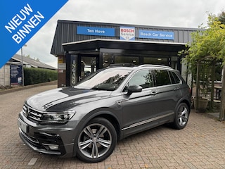 Volkswagen Tiguan 1.5 TSI ACT dsg R-line Pano 360 Camera Trekhaak