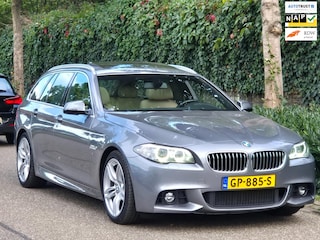 BMW 5-serie Touring 520i M Sport High Executive 6WB teller Panorama Elk. Stoelen NAP PUNT GAAF 100% dealeronderhouden