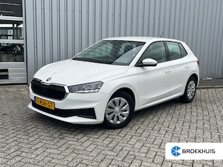 Skoda Fabia 1.0 TSI Ambition l Parkeersensoren l App Connect l Navi by App l Multifunctioneel Lederen stuurwiel l LED l Airco