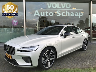 Volvo S60 2.0 Recharge T6 AWD R-Design | Rijklaar incl 12 mnd Bovag | Panoramadak Keyless DAB Stuurverwarming