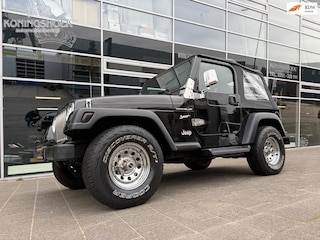 Jeep Wrangler 2.5i Hardtop / Softtop
