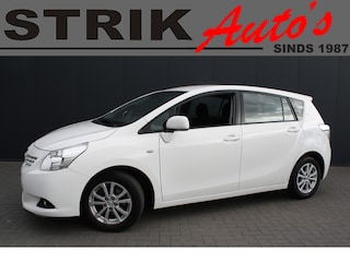 Toyota Corolla Verso 1.8 VVT-i Aspiration - NAVIGATIE - CAMERA - TREKHAAK - APK 10-26 - 2e EIGENAAR