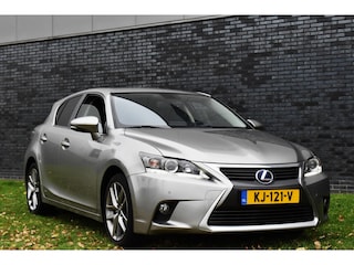 Lexus CT 200h Executive 17" XENON/CAMERA/NAVI/ALCANTARA-LEDER/ETC.!