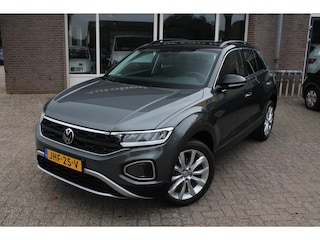 Volkswagen T-Roc 1.5 TSI Apple/Android carplay, Parkeer assistent, NAVI, LED, ACC, Leder, Parkeersensoren, Comfortstoelen, 18" LMV