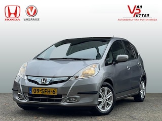 Honda Jazz 1.4 Exclusive | Aut. | NL auto | Volledig Dealeronderhouden | Stoelverwarming | Cruise control | Bluetooth | Panoramadak | PDC achter | Leder |