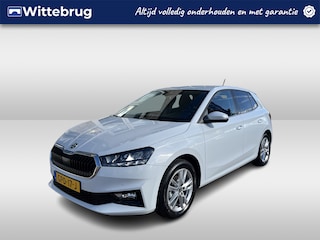 Skoda Fabia 1.0 TSI Business Edition / FABRIEKSGARANTIE TOT 2028/ CRUISE/ KEYLESS/ LED/ DIGITAL DASH/ LEDER STUUR/ CLIMA/ STOEL VERWARM./ PARK. SENSOREN + CAMERA/ SMARTLINK/ 16" LMV