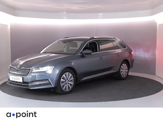 Skoda Superb Combi 1.4 TSI iV Style 218pk | Navigatie | Wegklapbare trekhaak | Verwarmbare voorstoelen en achterbank | Adaptieve cruise controle