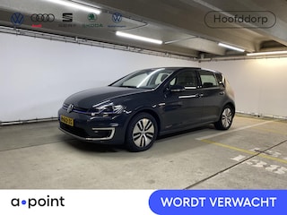 Volkswagen Golf E-DITION 136 pk | Autom. airco | Navigatie | Parkeersensoren | Adaptieve cruise control | LED koplampen |