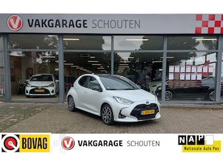 Toyota Yaris 1.5 Hybrid Executive Pano 17 inch