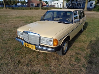 Mercedes-Benz 200-serie 7 persoons met  nieuwe a p k
