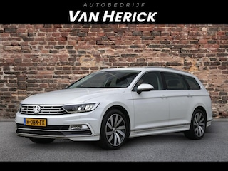 Volkswagen Passat Variant 1.5 TSI R-line | Camera | Virtual cockpit | Adaptive Cruise