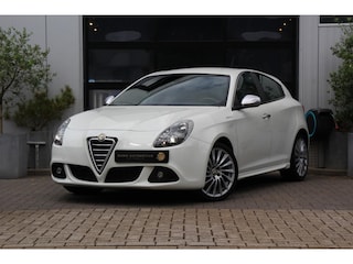 Alfa Romeo Giulietta 1.4 T Turbo Sportiva TCT Automaat - XENON - LEDER - STOEL VERW - D.RIEM + W.P REC V.V.!