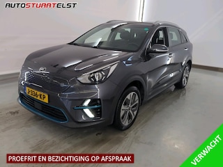 Kia Niro DynamicLine 64 kWh SOH 100% | NL-Auto | 1e Eigenaar | Dealer Onderh. | BTW | Warmtepomp | Winter Pakket | 2 Kabels | Keyless | Full Led | Camera | Ad Cruise | Navi | PDC | Carplay