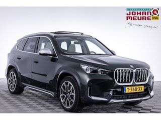 BMW iX1 xDrive30 Launch Edition 67 kWh | PANORAMADAK | LEDER
