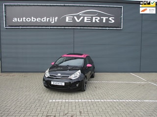 Kia Rio 1.4 CVVT Super Pack Nieuwe fabrieks motor 0 km zeer mooie en zeer complete auto unieke uitvoering nu scherpe meeneem prijs