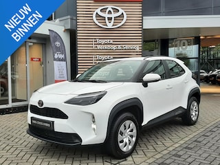 Toyota Yaris Cross 1.5 Hybrid 115 Business ALL-SEASON STOELVERW APPLE/ANDROID AD-CRUISE CAMERA DAB+