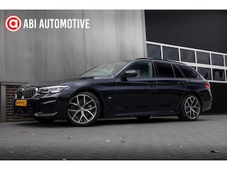 BMW 5-serie Touring 520d 191 pk High Executive M-Sportpakket / Facelift/ Sport-Stoelen/ Stoel.Verw/ Adap.Cruise/ Stuur.Verw/ Apple-Carplay/ Camera/ 19 '' LMV
