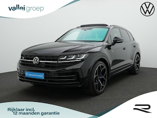 Volkswagen Touareg 3.0 TSi 462 pk Tiptronic eHybrid 4MOTION R | Panoramadak | Nachtzicht | Trekhaak | Stoelventilatie | DYNAUDIO | Bekleding Leder Puglia | 22 inch