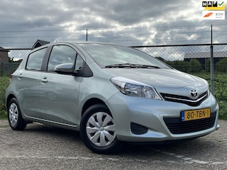 Toyota Yaris 1.0 VVT-i Aspiration Trekhaak Bluetooth