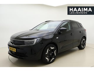 Opel Grandland 1.6 Turbo Plug-In Hybrid 4x4 GSE 300 PK Automaat | Navigatie | Camera | Stoel & Stuurverwarming | 19" Lichtmetalen velgen | Zwart dak | Alcantara bekleding | Keyless