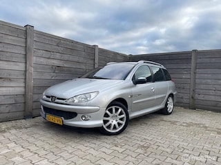Peugeot 206 SW 1.6-16V Quiksilver Nieuwe APK-Isof-Trekhaak