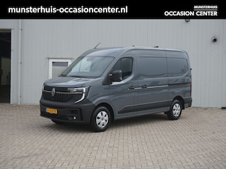 Renault Master T35 2.0 dCi 170 L2H2 Extra - VOORRAADVOORDEEL - 170 PK! - Trekhaak - Laadruimtebetimmering - All Seasonbanden - Achteruitrijcamera - Stoelverwarming - Cruise Control - Trekhaak