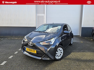 Toyota Aygo 1.0 VVT-i x-play Apple/Android navigatie | org 43.000 KM | Eerste eigenaar en org NL |