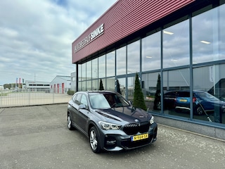 BMW X1 sDrive18i High Executive NAVI ECC CRUISE LEDER